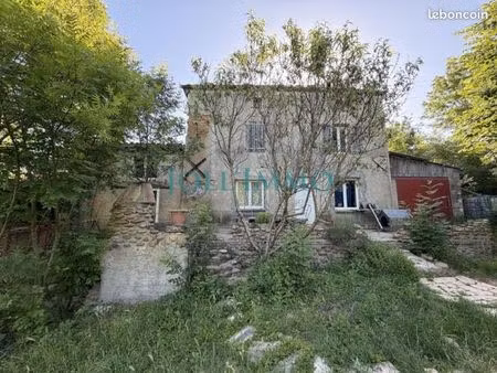 villa 5 pièces 125 m²