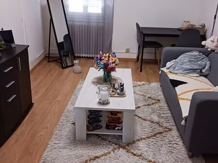 appartement t2 proche cité administrative