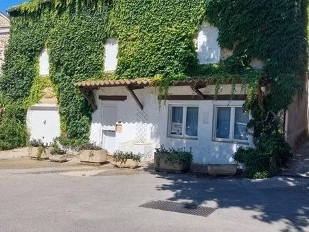 maison de caractère en pierre - ancienne boulangerie du village - 153m2 - fort potentiel
