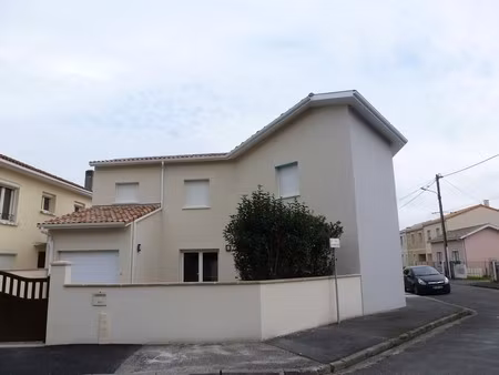 maison récente t4 secteur robert picqué avec jardin, parking