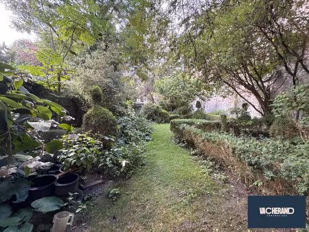 immeuble de caractère du xviiie siécle avec jardin exceptionne