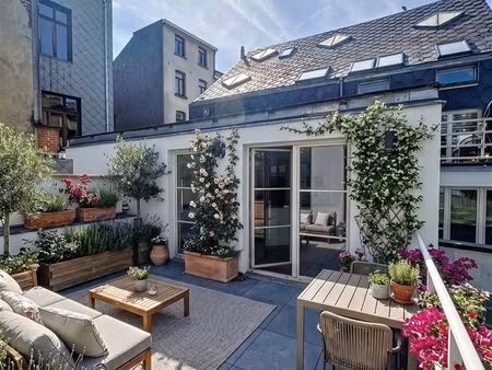 rez-de-chaussée à louer à rue de rome 8 saint-gilles (vbe42222)