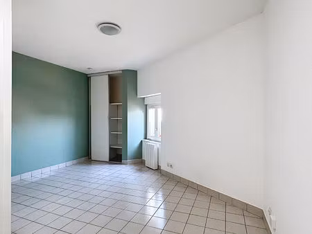 charmant studio - idéal étudiant - 20 m² lumineux quartier st donatien