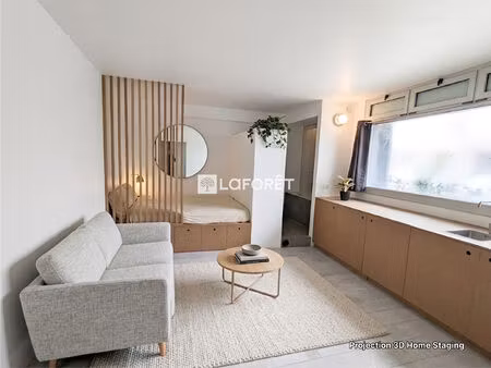 studio rénové avec écran de verdure