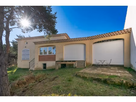 maison familiale avec studio indépendant, piscine et grand terrain