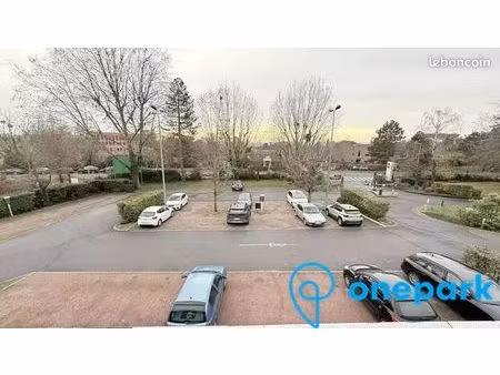 parking/box 12 m² cergy