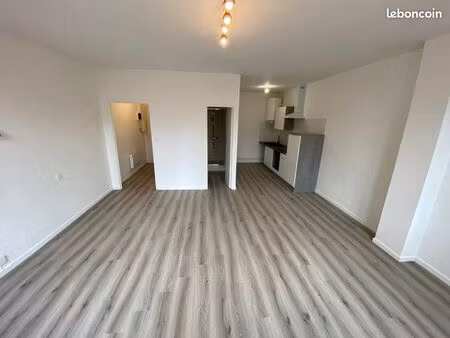 studio 1 pièce 36 m²