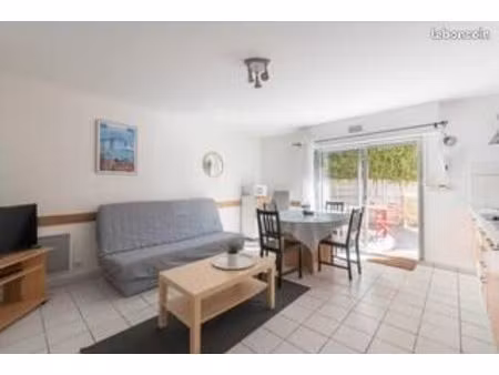 saint marc sur mer 44600 (st nazaire) loue appartement t3 meuble étudiants 65 m²