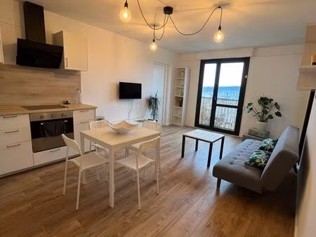 appartement t5 - 1 chambre 10m2 disponible immédiatement