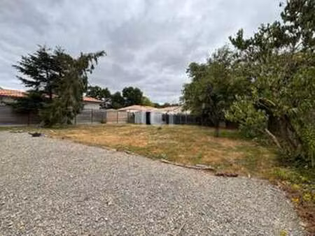 location maison à pont-saint-martin (44860) : à louer / 85m² pont-saint-martin