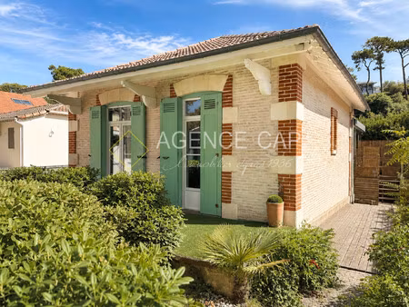 villa de luxe à vendre dans le quartier pereire-ville-d'hiver