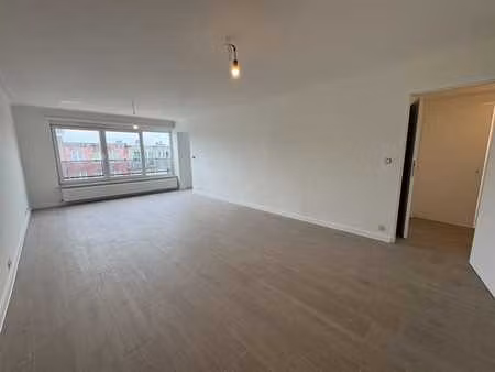 gerenoveerd tweeslaapkamer appartement te huur