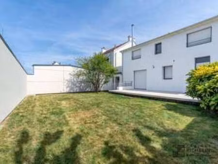 location maison à nantes rond-point de rennes (44000) : à louer / 103m² nantes rond-point 