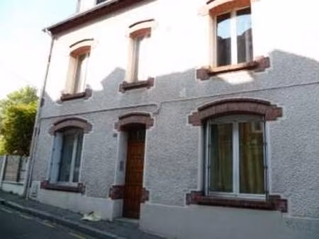 location appartement 3 pièces à caen (14000) : à louer 3 pièces / 34m² caen