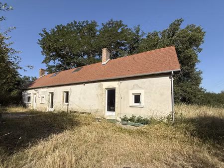 maison de campagne sur 14 hectares à 280m du 1er voisin !