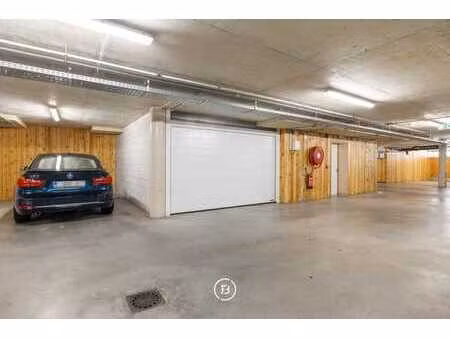 box de garage fermé