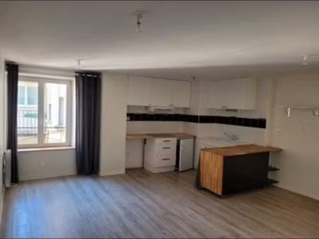 t2 en duplex rue sainte anne