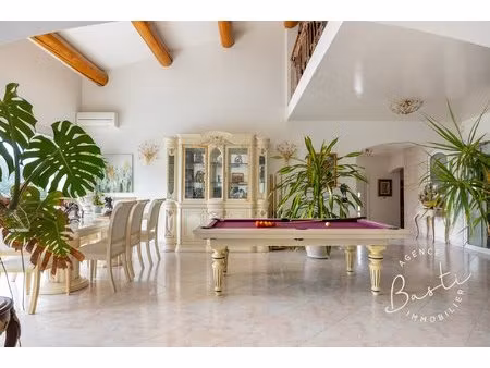 les trois lucs - maison familiale 270 m2 piscine, studio indépendant
