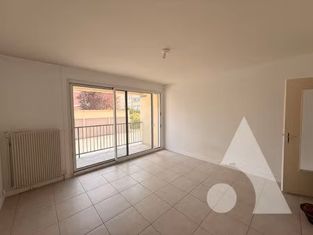 appartement - troyes - t2 - 47 m²