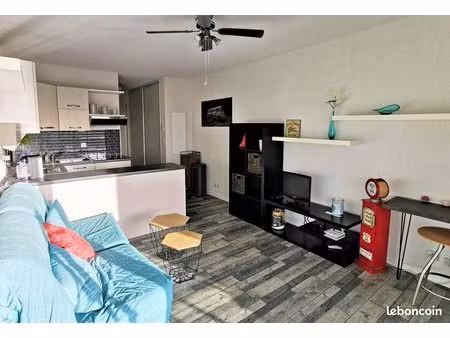 studio meublé tout équipé pour étudiant dans résidence de standing, garage, piscine