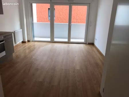 à louer type 2 avec balcon