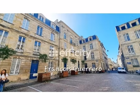 appartement 1 pièce - 47 m²