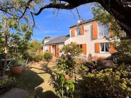 vente maison à nantes (44000) : à vendre / 113m² nantes
