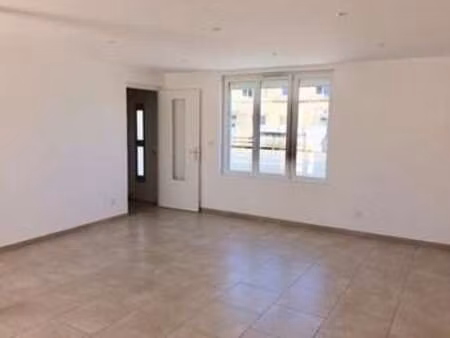location maison à fleury-sur-orne (14123) : à louer / 66m² fleury-sur-orne
