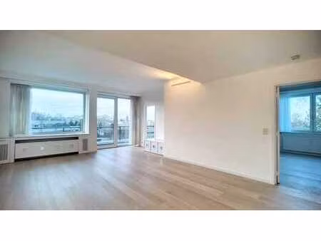 bel appt lumineux, 2 ch, 2 sdb, terrasse & parking