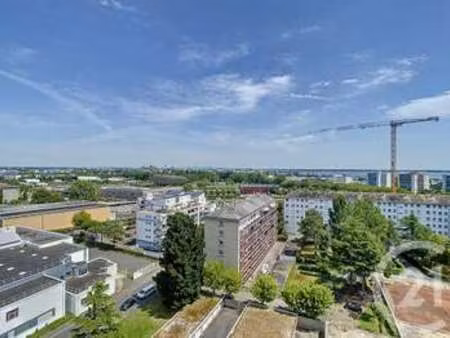 vente appartement t1 bord de mer à saint-nazaire (44600) : à vendre t1 bord de mer / 33m² 