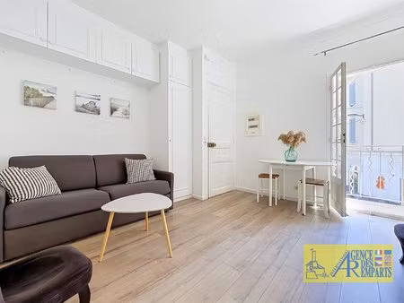 vieil antibes charmant studio de 19,32 m2 avec balcon