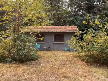 terrain de loisirs 2914 m2 plat et arboré en bordure de neste(affluent garonne)idéal pêche