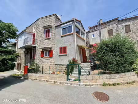 maison de village 4 pièces 64 m²