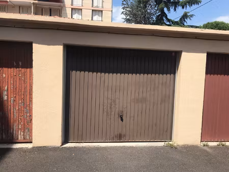 aix en provence sud résidence les acacias garage