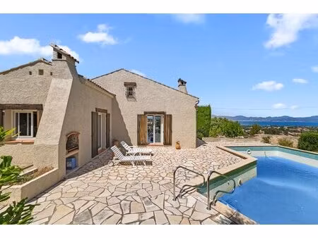 villa vue mer - piscine - garage - à vendre