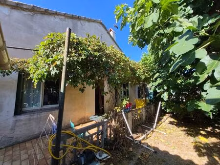 avignon extra-muros, 68 m², 2 chambres et 11 garages individuels