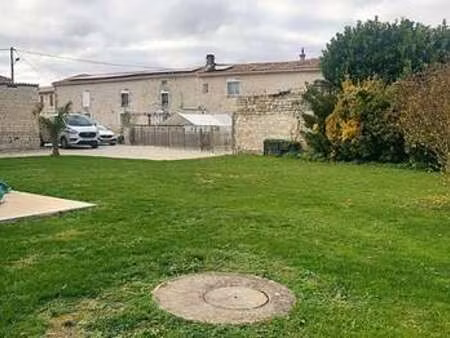 vente maison viager à aigre (16140) : à vendre viager / 244m² aigre