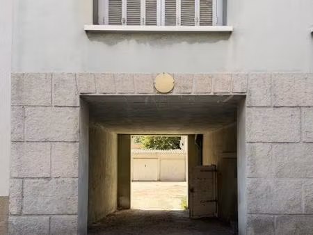 cave – boulevard françois salini