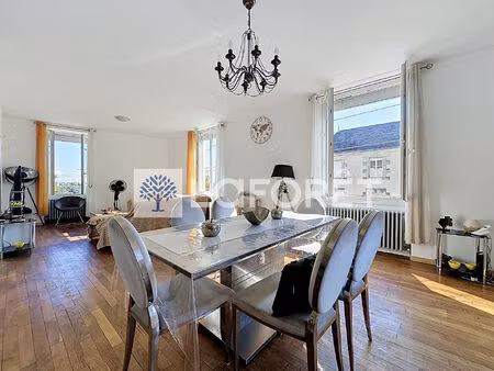 saint-jean-de-thouars - location maison familiale 5 chambres et bureau