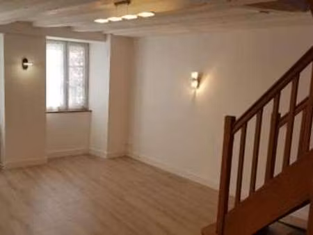 location maison à vieillevigne (44116) : à louer / 88m² vieillevigne