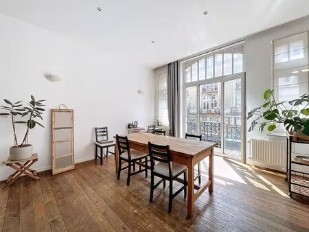 appartement à louer avec terrasse et 2 chambres , ixelles (vbe43576)