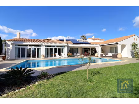 a vendre superbe maison d'architecte secteur du parc ducup