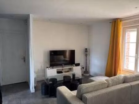 location appartement 3 pièces à dol-de-bretagne (35120) : à louer 3 pièces / 57m² dol-de-b