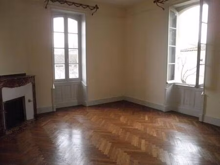 hôtel particulier à vendre