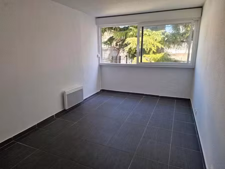 location meublée appartement 1 pièce 20 m² à montpellier (34000), 525 €