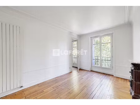 75018: etage eleve - vue degagee sur un parc arbore - charme de l'ancien