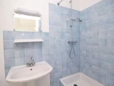 location appartement t1 meublé à saint-nazaire (44600) : à louer t1 meublé / 14m² saint-na