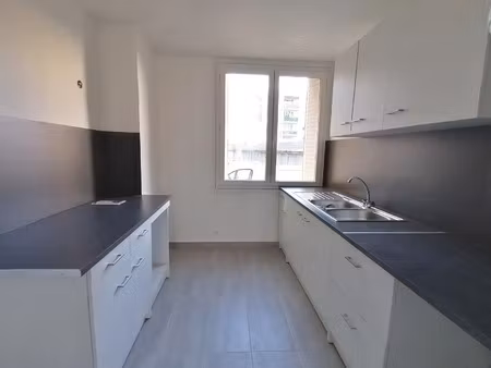 location appartement 3 pièces 60 m² à lyon 8 (69008)