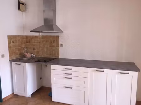 location appartement 1 pièce 19 m² à six-fours-les-plages (83140), 475 €