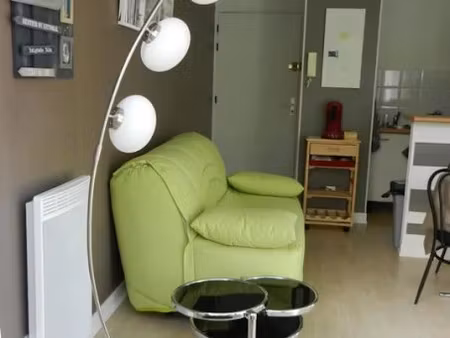 location meublée appartement 1 pièce 26 m² à la rochelle (17000), 627 €